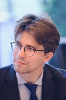 Зайцев Олегович Роман